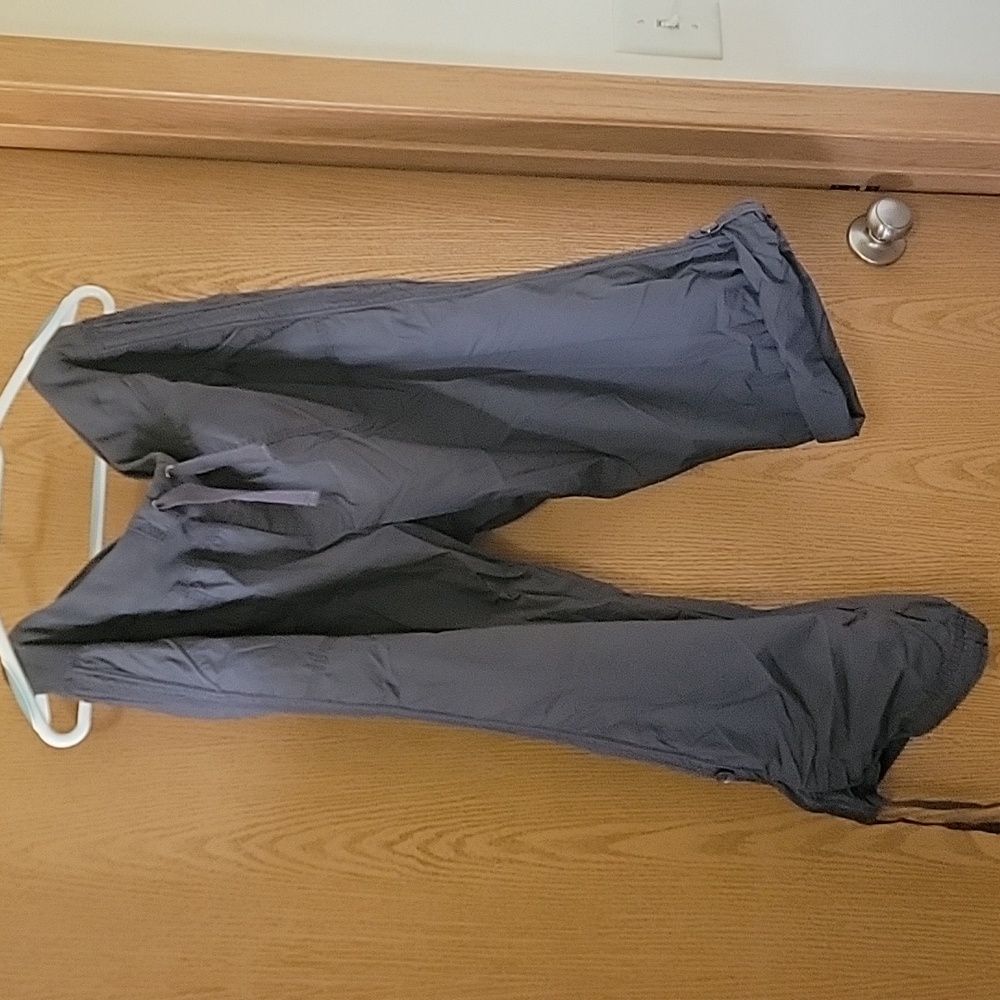 Calvin Klein Capris size XXL NWOT